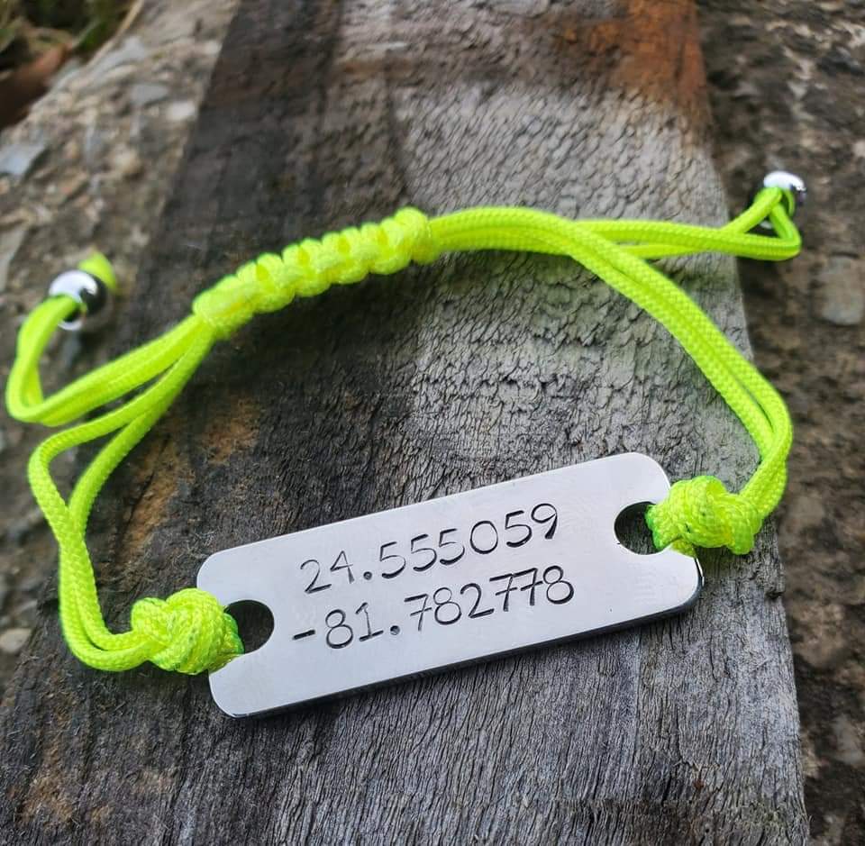 Rectangle Bracelet with Cinch Clasp